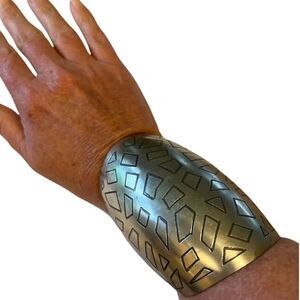 Women’s Metal 4” Cuff Bracelet with Geometric Shapes Gold/Bronze
